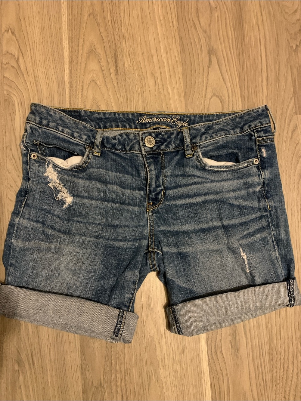 American Eagle Outfitters Women’s Blue Distressed Rolled Hem Jeans Shorts